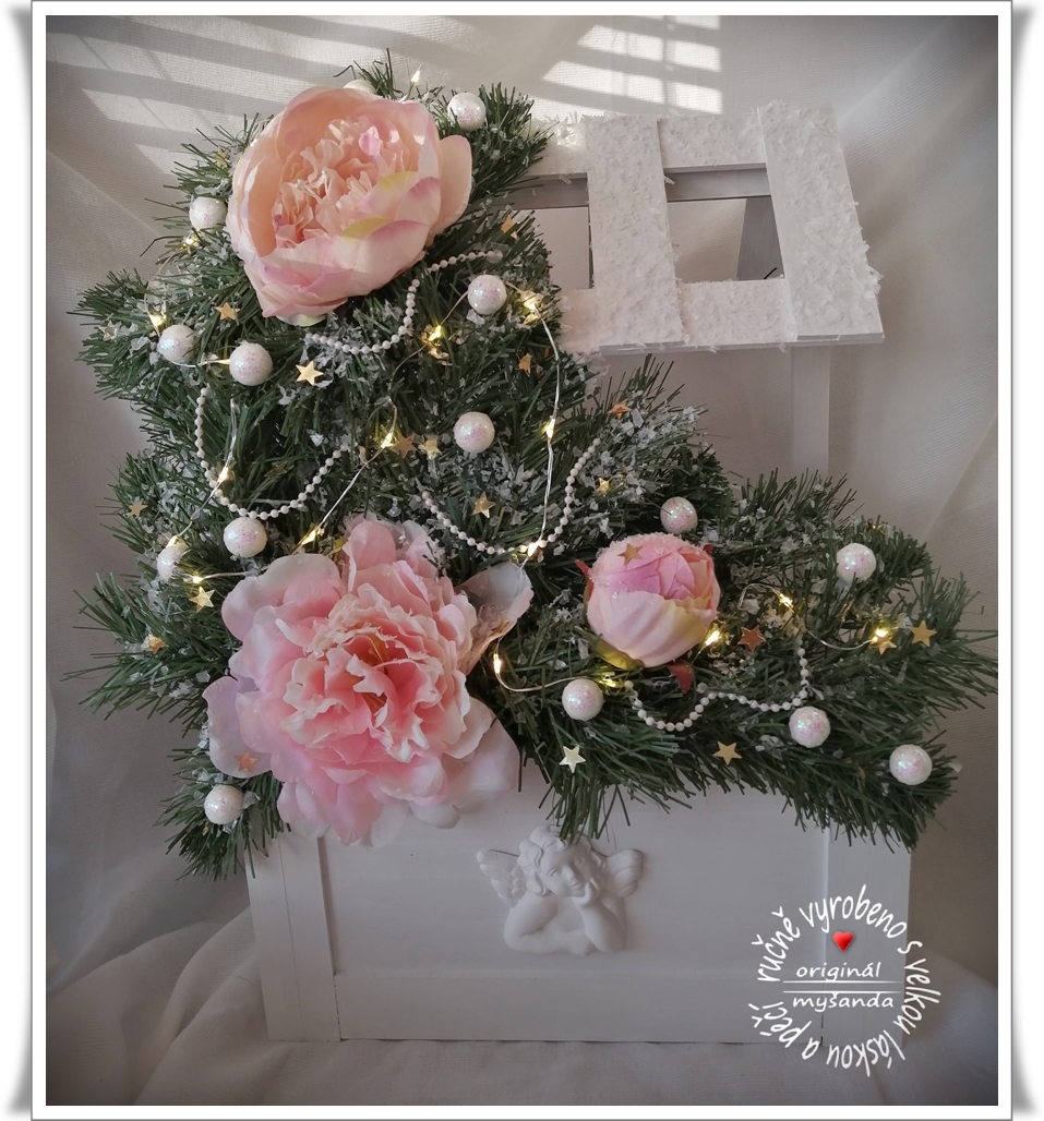 vánoce truhlík se stříškou velký bílý dekorace růžová (4)